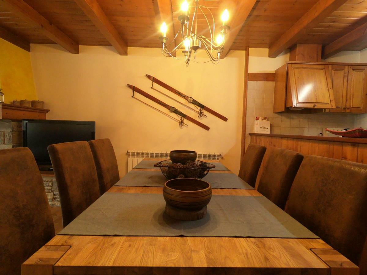 Apartamento Aneto Les Bordes Esterno foto